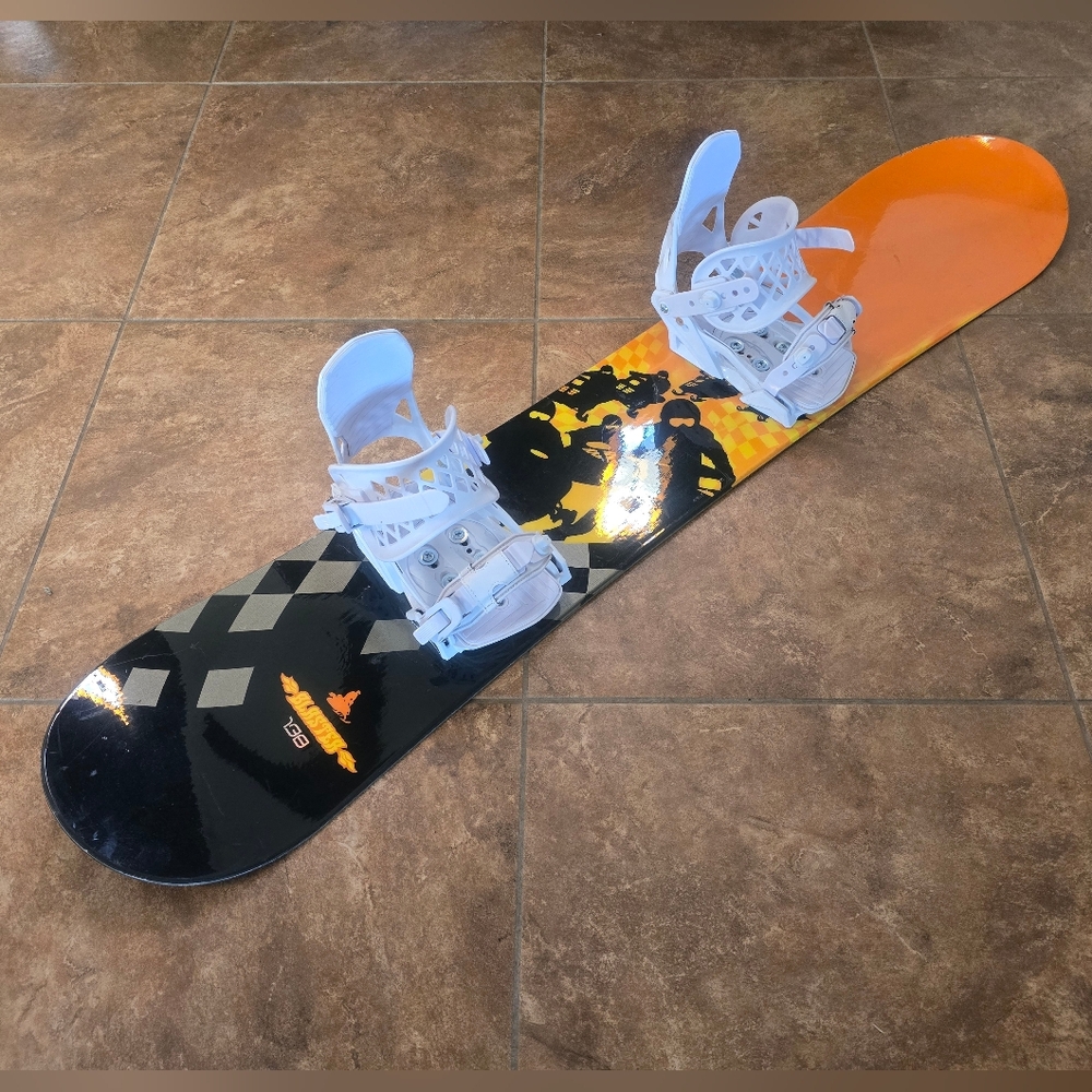 Blaster | MORROW | Snowboard w/Bindings